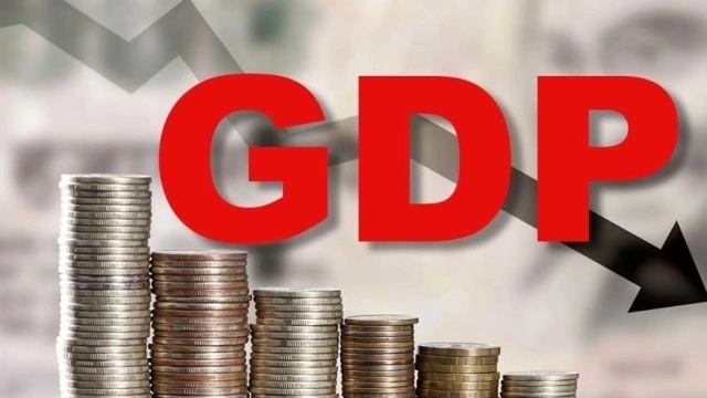 एक साल में 25% तक गिर गई जीडीपी विकास दर