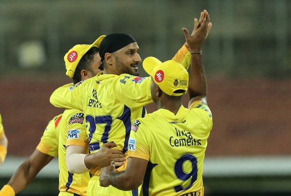 चेन्नई का IPL 2019 टूर्नामेंट में विजयी आगाज-बेंगलुरू को 7 विकेट से हराया 